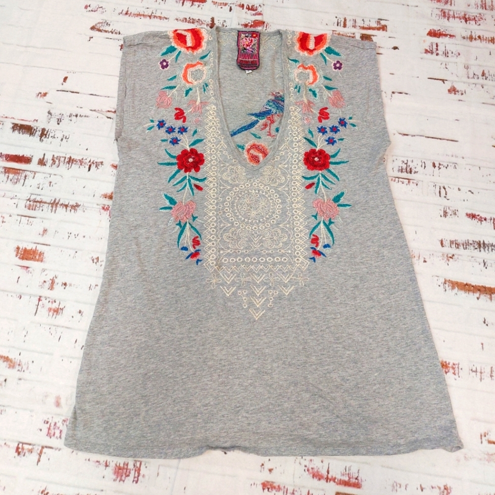 Johnny Was JWLA embroidered tank top